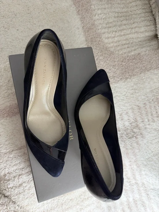 Ann Taylor Navy Two-Tone Pointed Toe Pumps - Picture 2 of 5